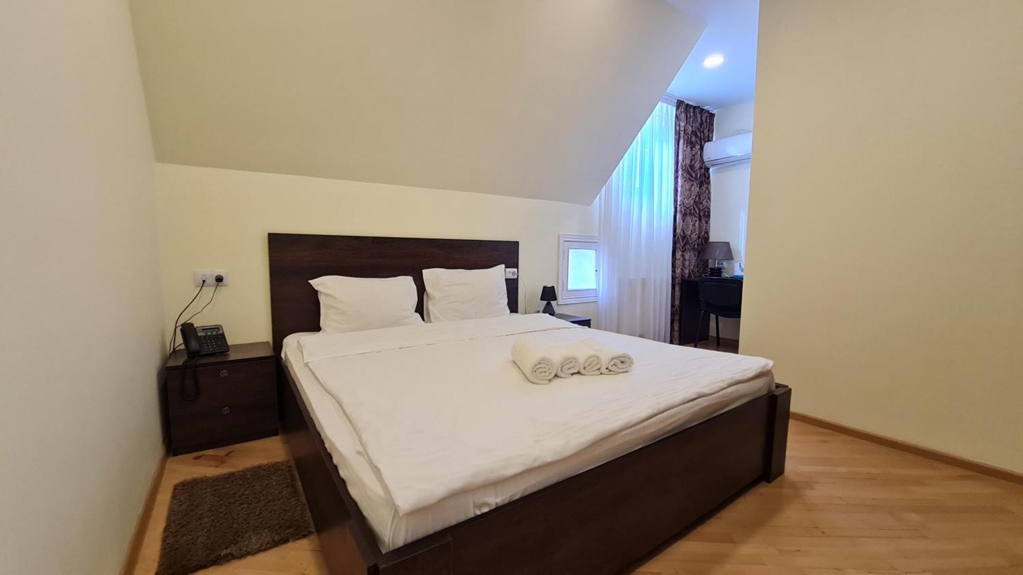 Hotel Boutique Iveria Тбілісі Номер фото